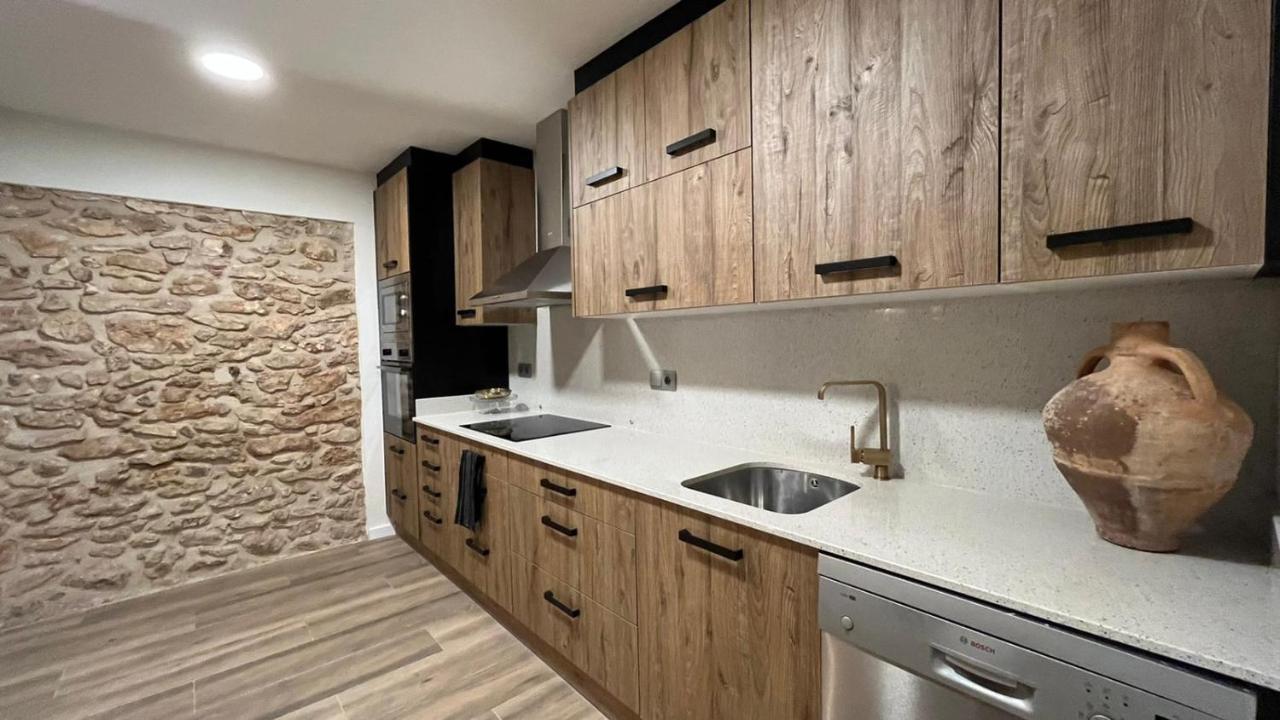 Arrels Apartaments Л'Ампола Екстериор снимка